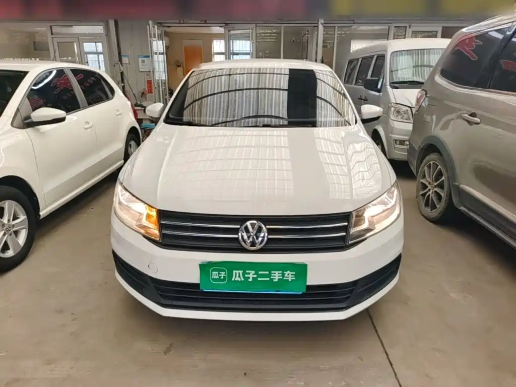 Volkswagen Santana — миниатюра 3