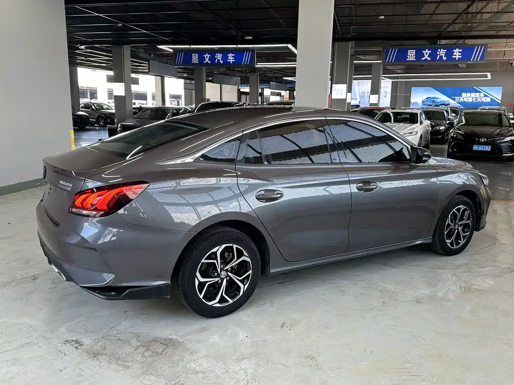 MG MG5 — миниатюра 6