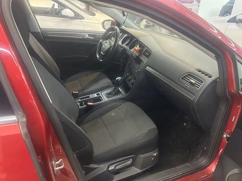 Volkswagen Golf — миниатюра 4