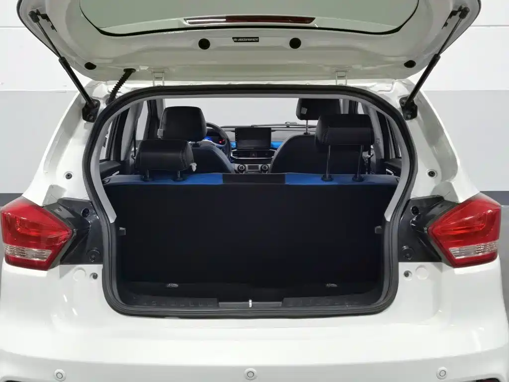 BAIC New Energy EC3 — миниатюра 16