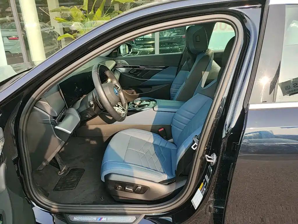 BMW i5 — миниатюра 15