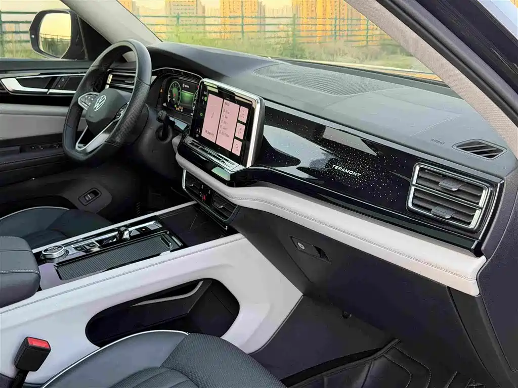 Volkswagen Teramont — миниатюра 12