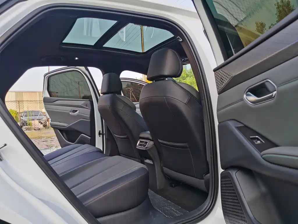 BYD Qin L — миниатюра 13
