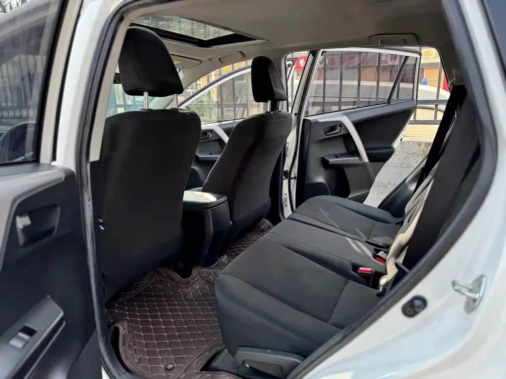 TOYOTA RAV4 RONGFANG