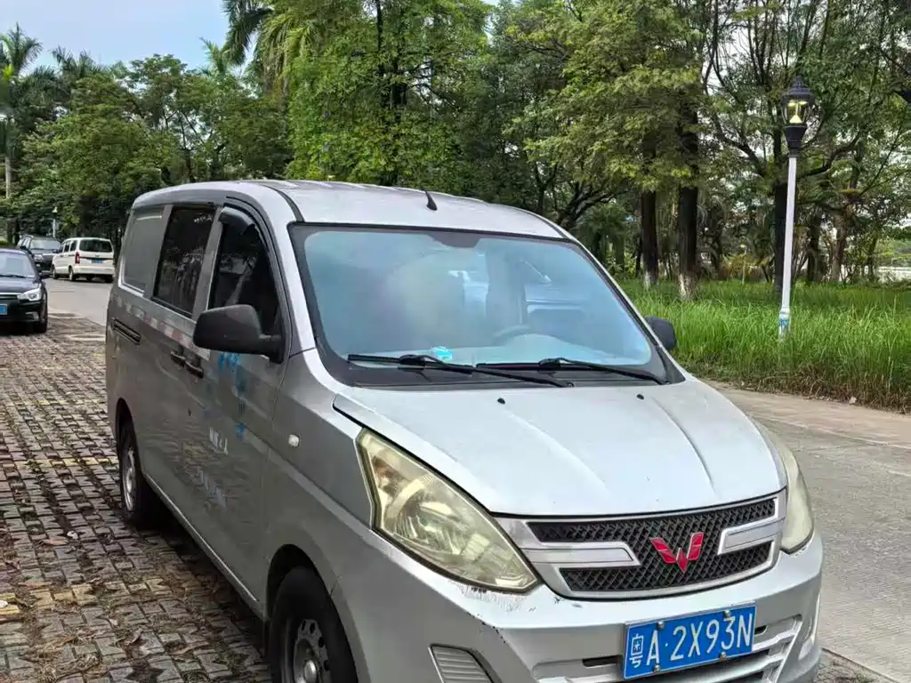Wuling Rongguang V — миниатюра 6