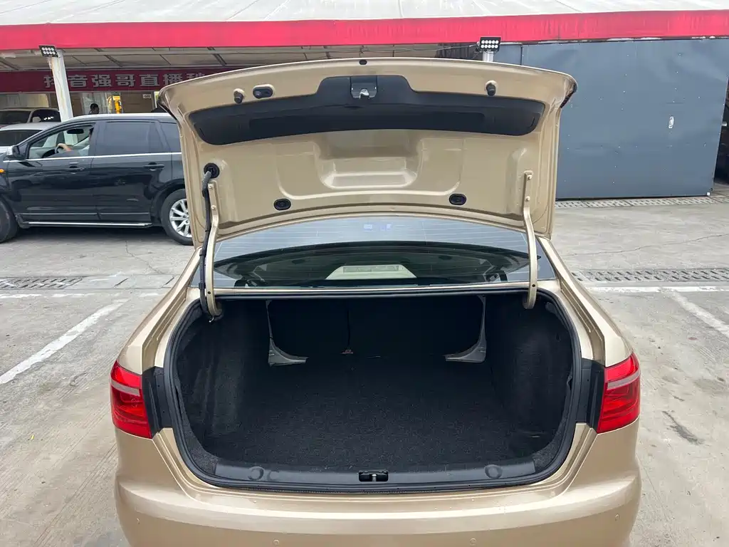 Volkswagen Lavida — миниатюра 21