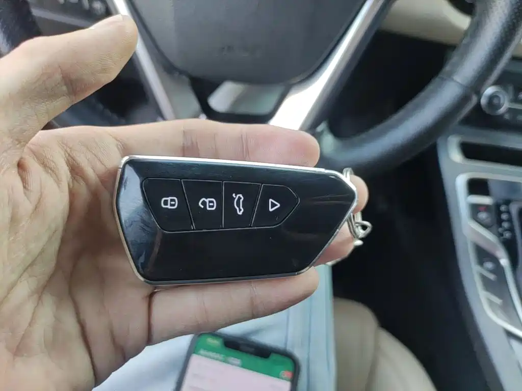 Geely Emgrand — миниатюра 9