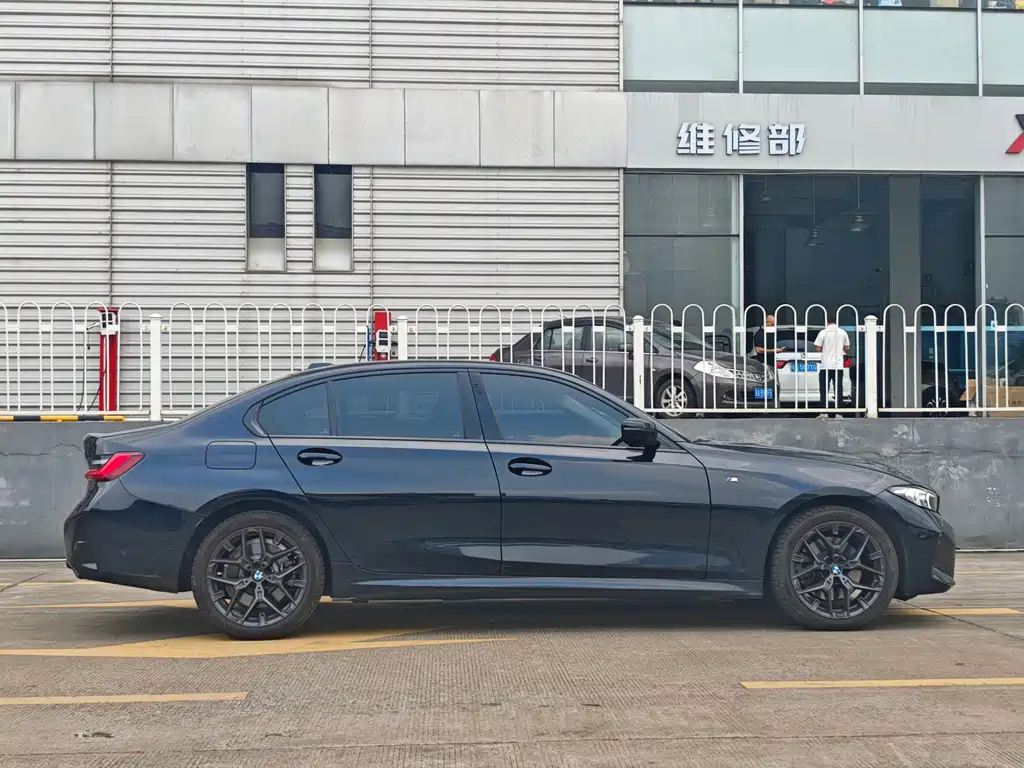 BMW 3 Series — миниатюра 4