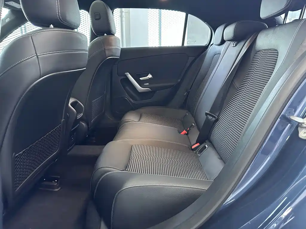Mercedes-Benz A-Class (Import) — миниатюра 8