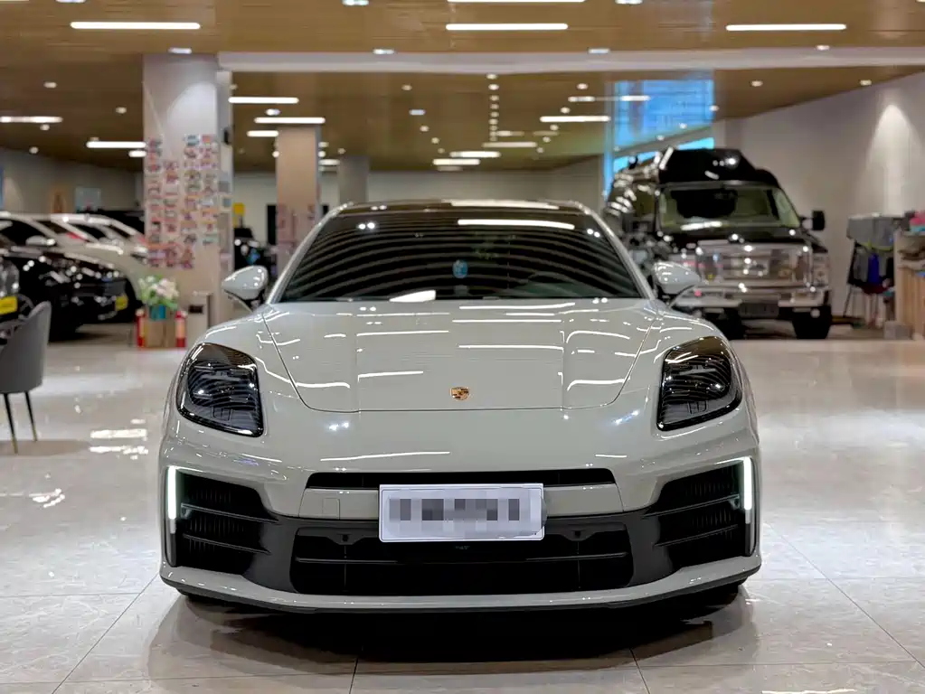 Porsche Panamera — миниатюра 2