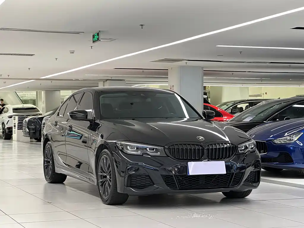 BMW 3 Series — миниатюра 3