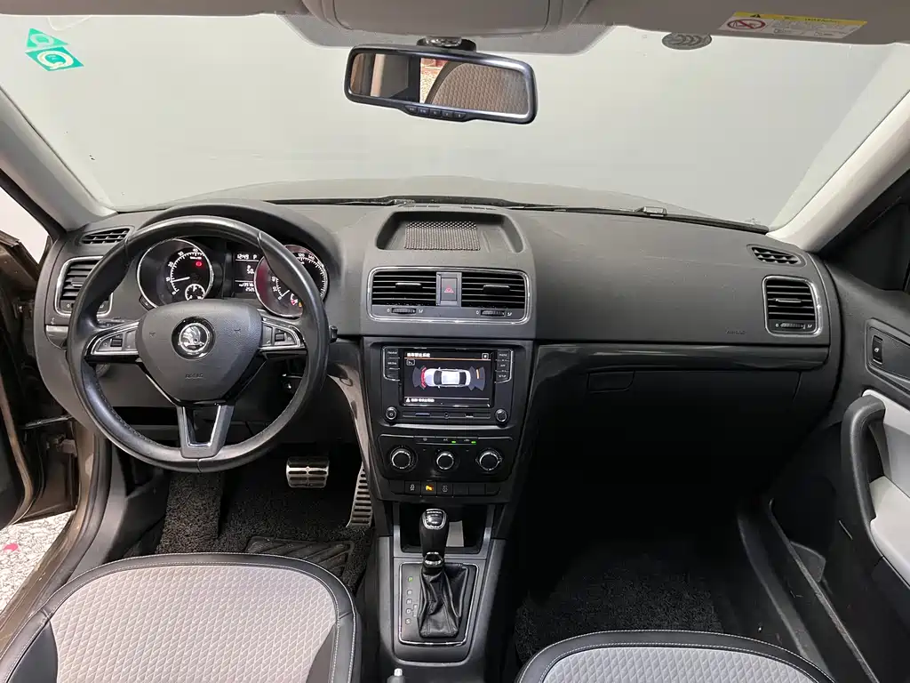 Skoda Yeti — миниатюра 10