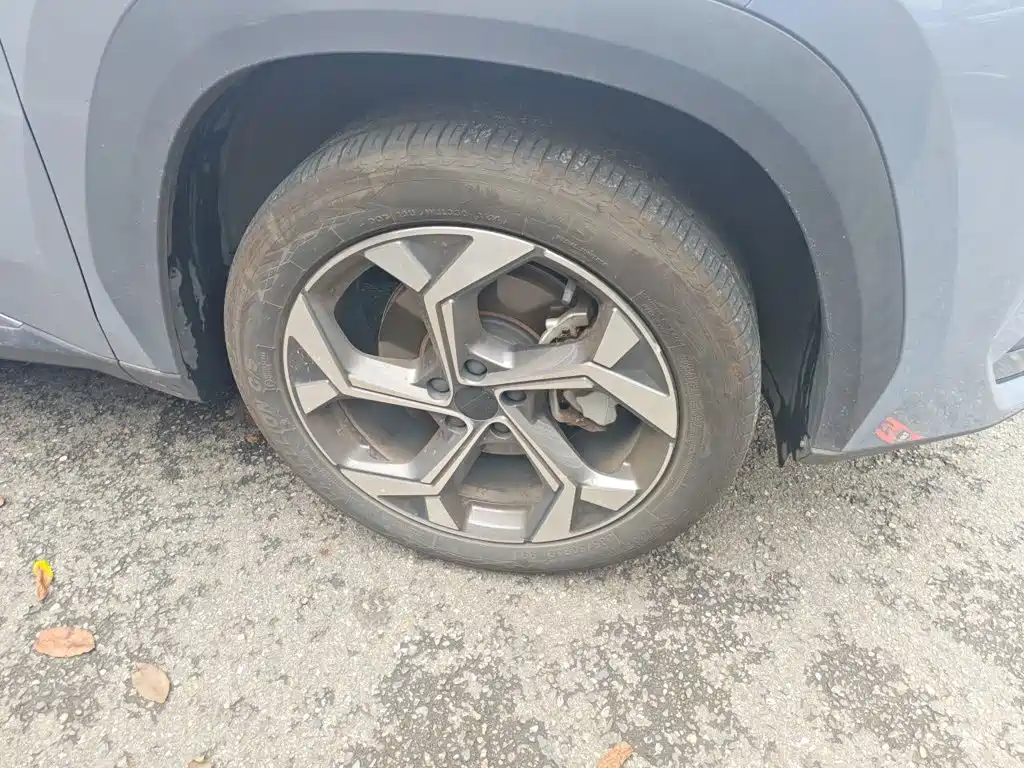 Geely Boyue L — миниатюра 26