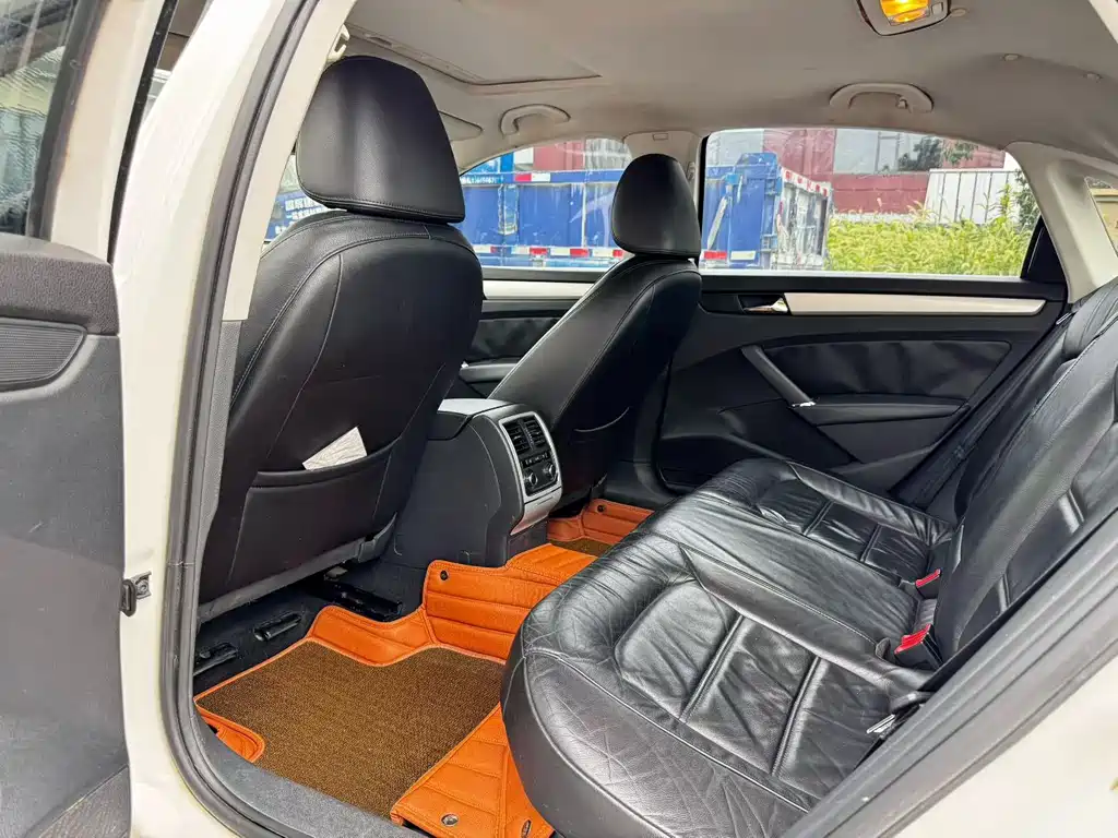 Volkswagen Passat — миниатюра 6