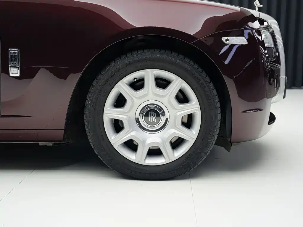 Rolls-Royce Ghost — миниатюра 9