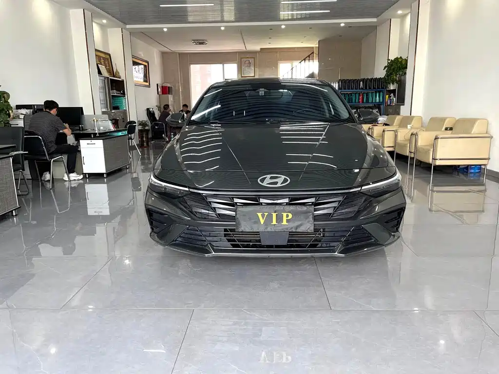 Hyundai Elantra