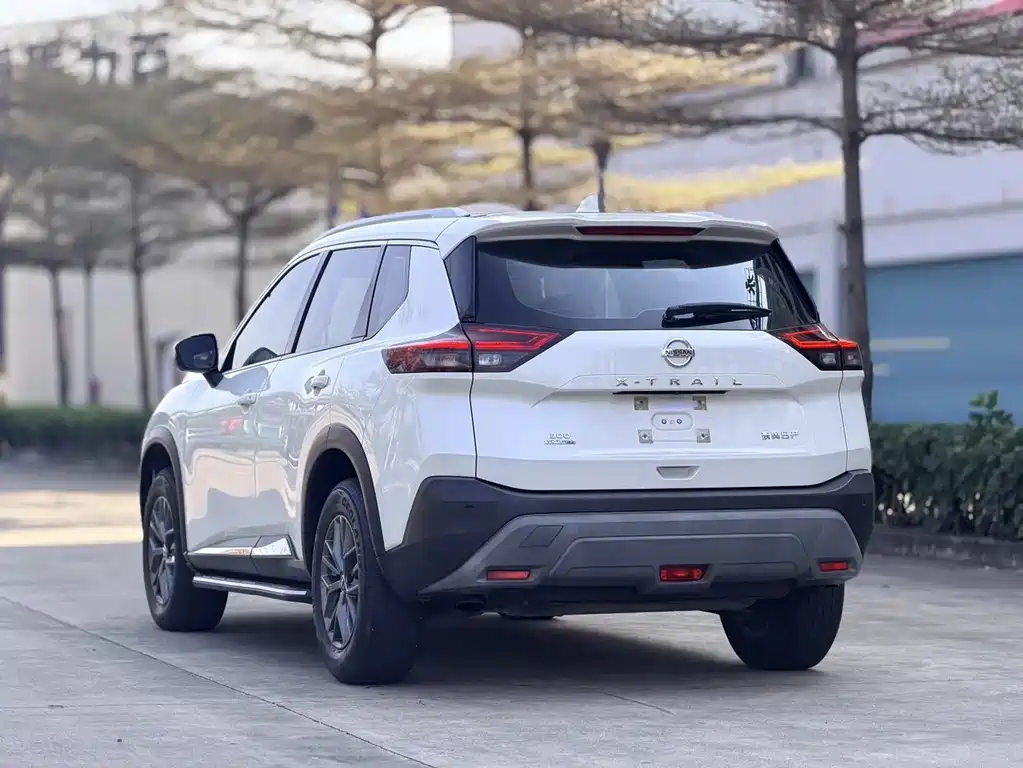 Nissan X-Trail — миниатюра 7