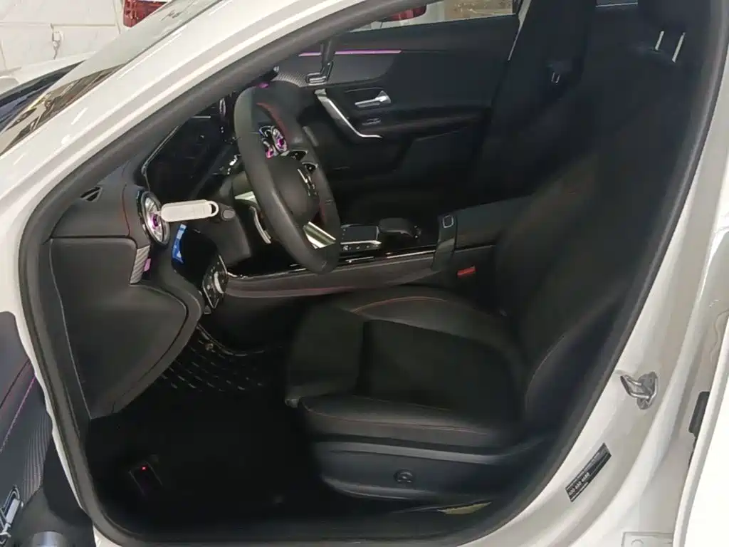 Mercedes-Benz A-Class — миниатюра 15