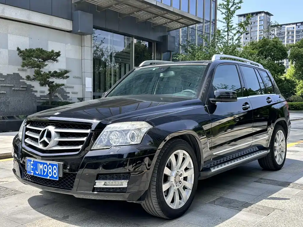 Mercedes-Benz GLK-Class (Import) 2011
