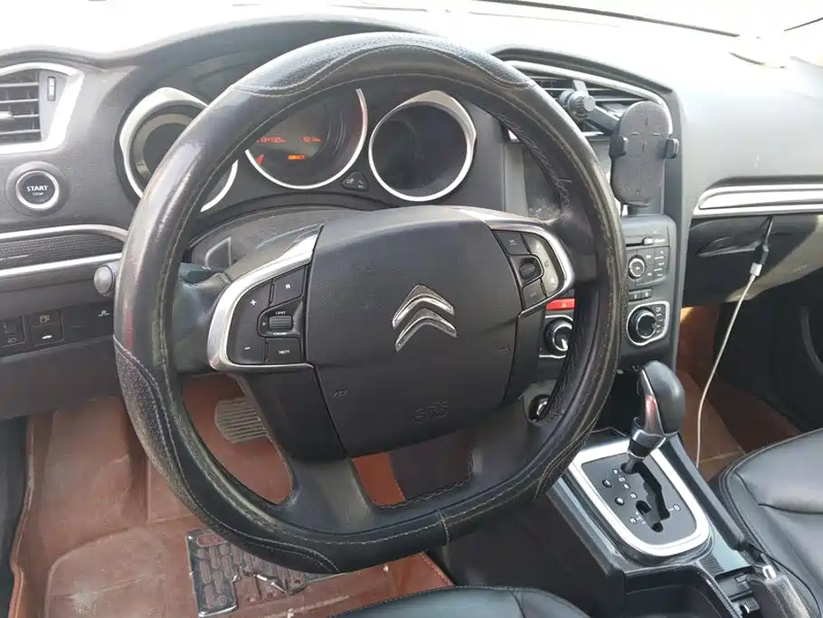 Citroen C4L — миниатюра 15