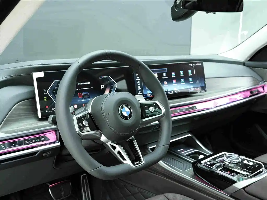 BMW 7 Series — миниатюра 7