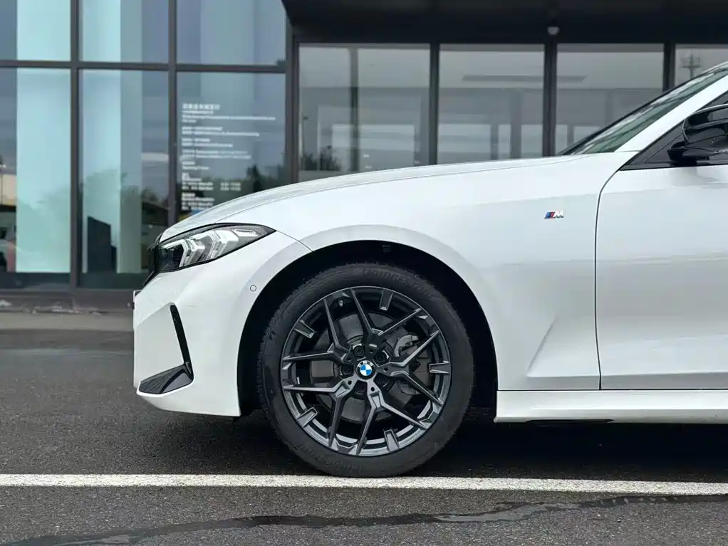 BMW 3 Series — миниатюра 11