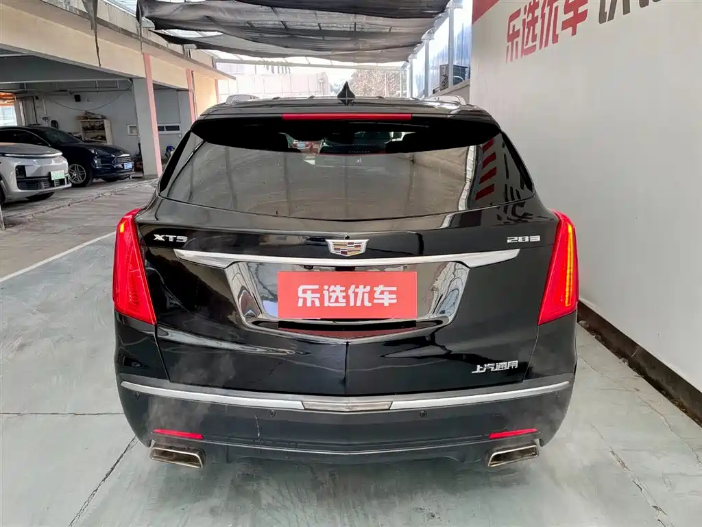 CADILLAC XT5