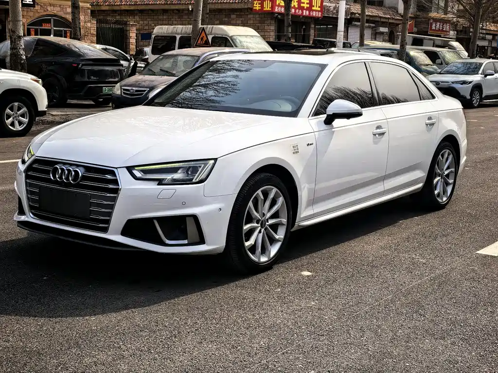 Audi A4L 2020
