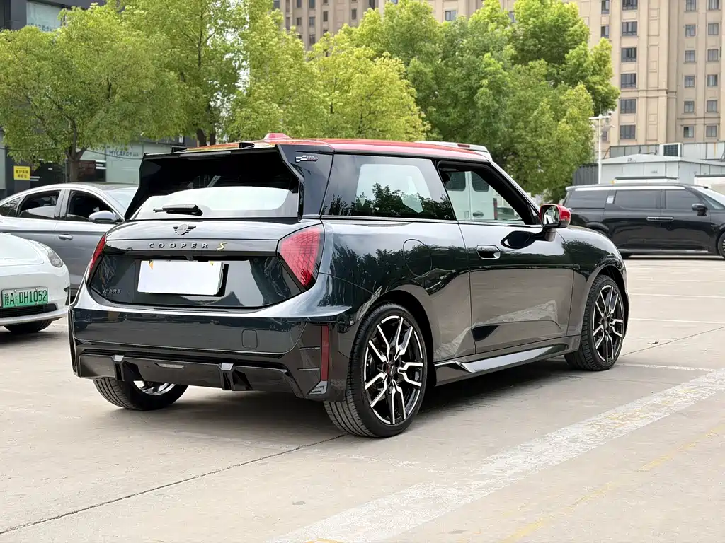 MINI MINI COOPER EV — миниатюра 11