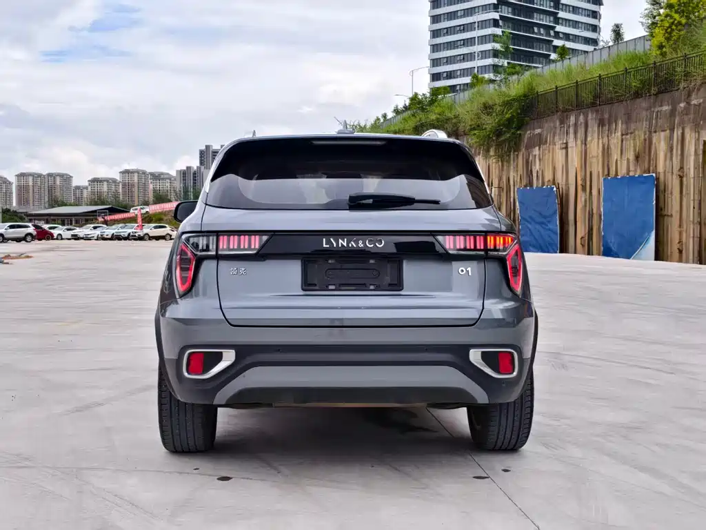 Lynk & Co 01 — миниатюра 11