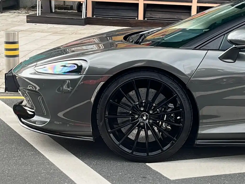 McLaren GT — миниатюра 14