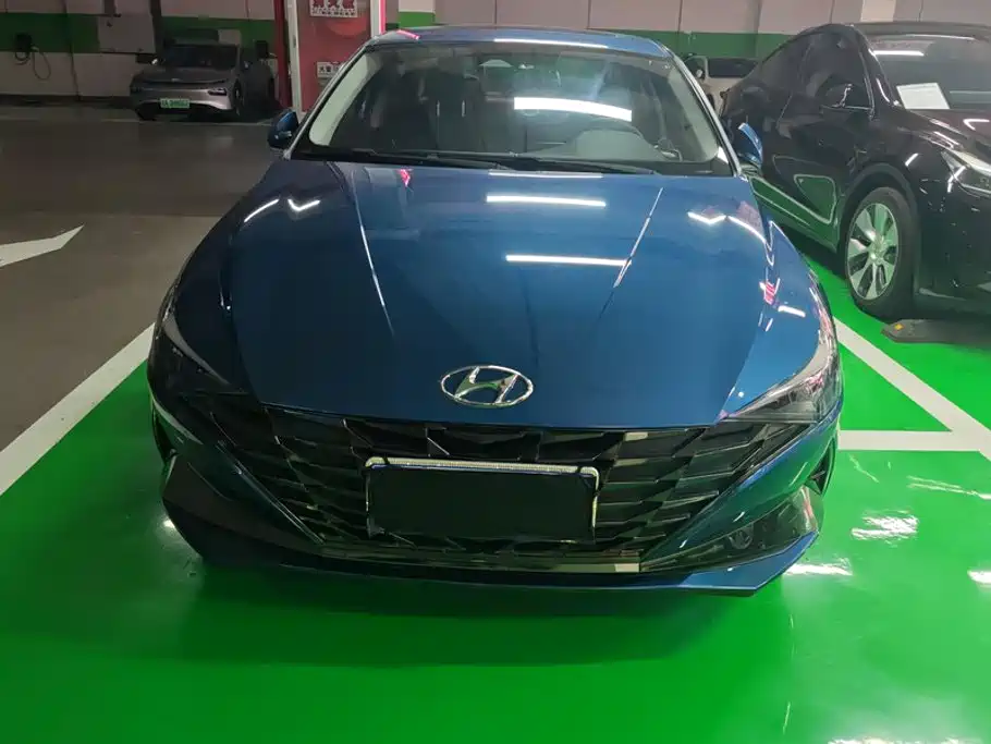 Hyundai Elantra — миниатюра 2