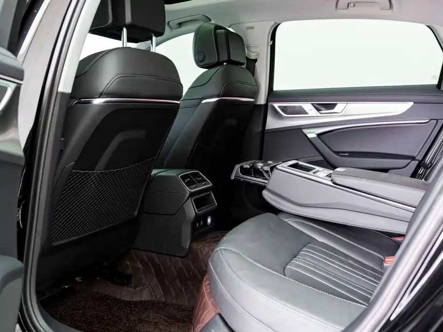 Audi A6L — миниатюра 8