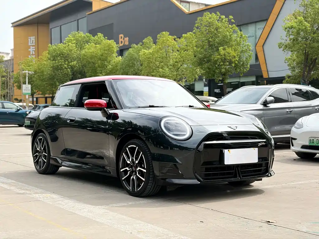 MINI MINI COOPER EV — миниатюра 3