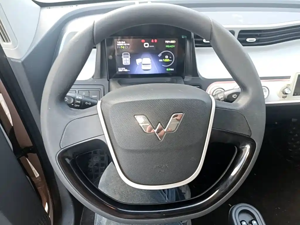 Wuling MINIEV — миниатюра 11