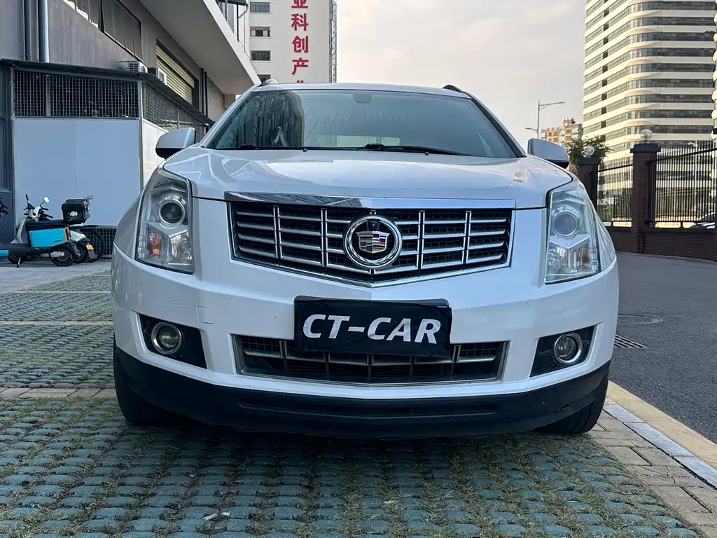Cadillac SRX — миниатюра 2