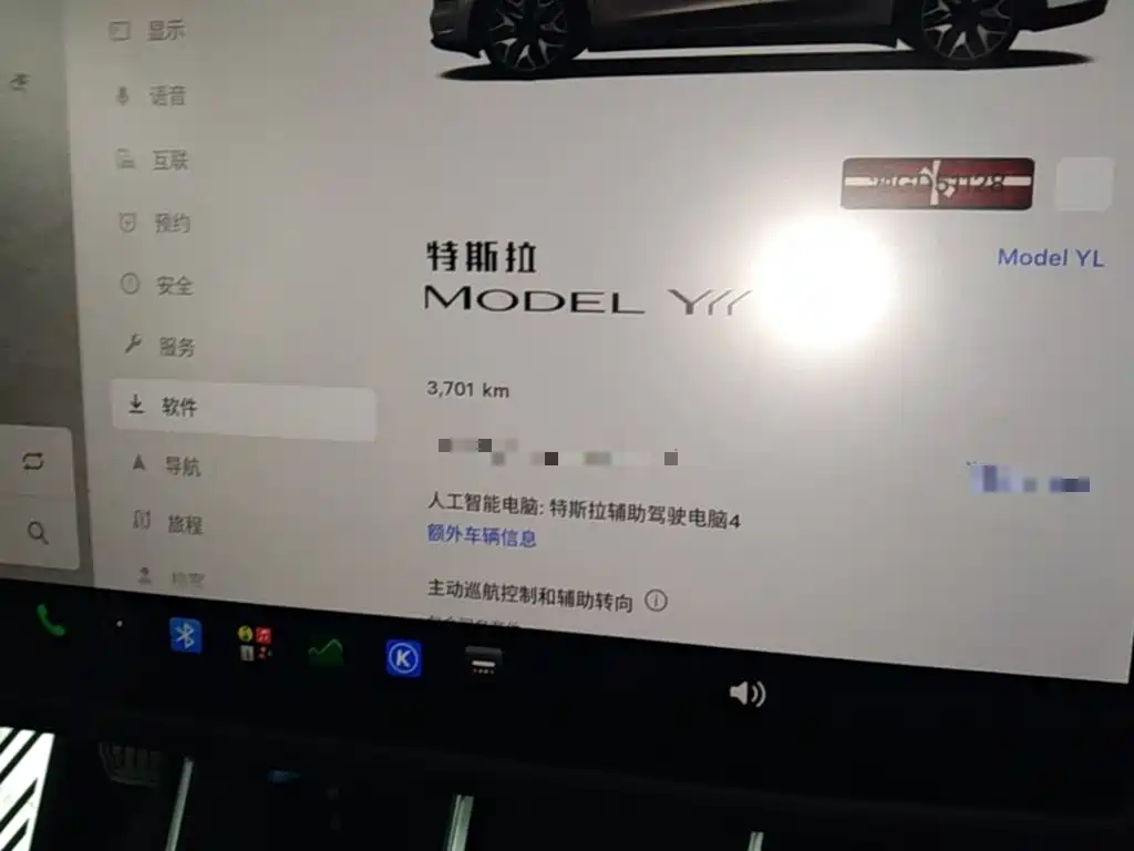 Tesla Model Y L — миниатюра 12