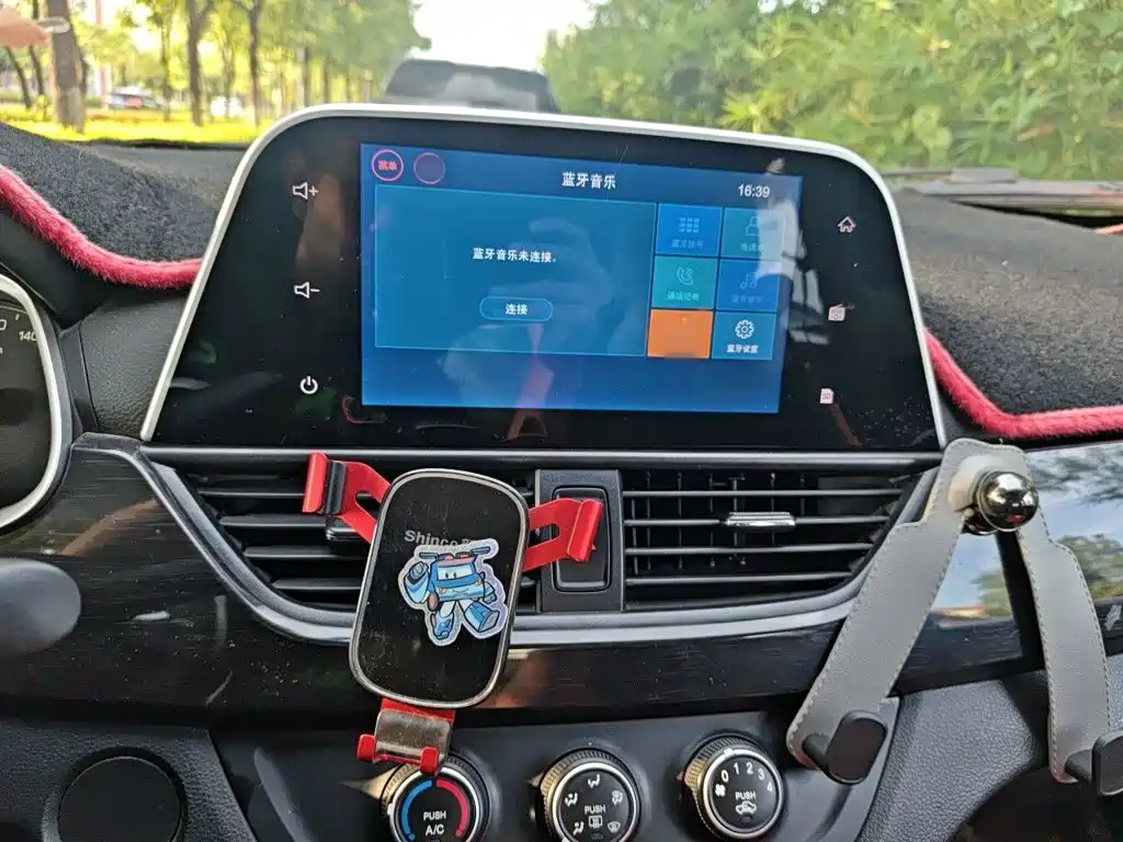 Baojun 310 — миниатюра 6