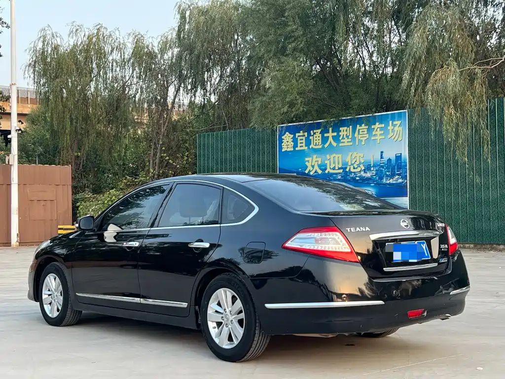 Nissan Teana — миниатюра 6