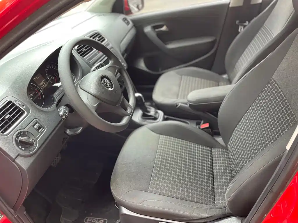 Volkswagen Polo — миниатюра 6