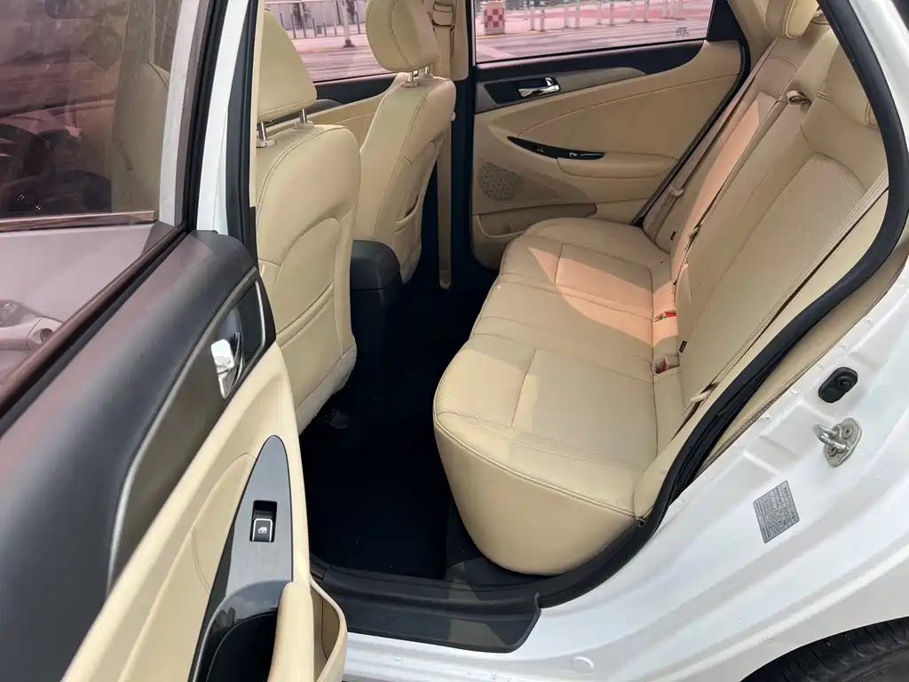 Changan Eado — миниатюра 15