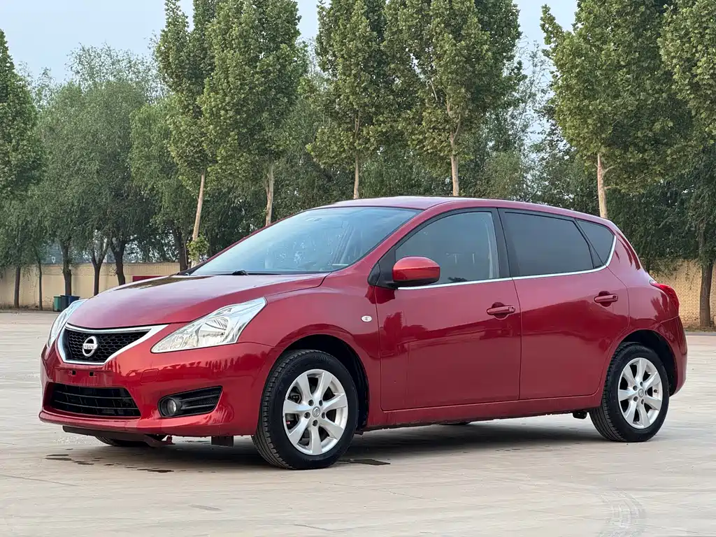 Nissan Tiida 2011