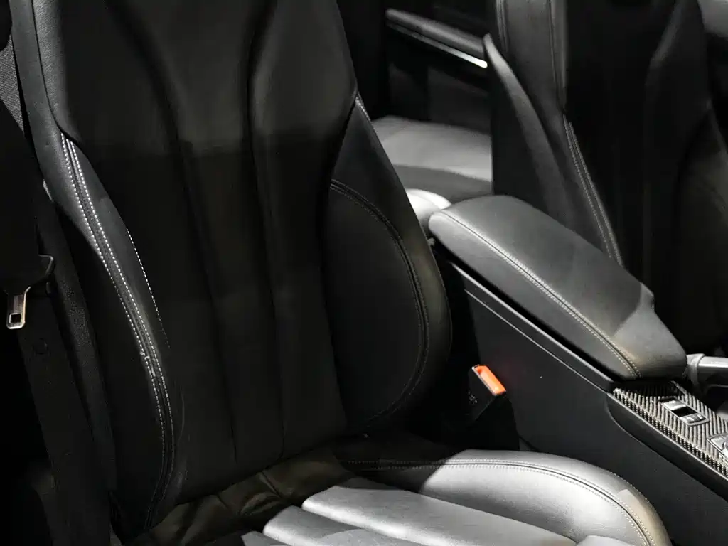 BMW M4 — миниатюра 6