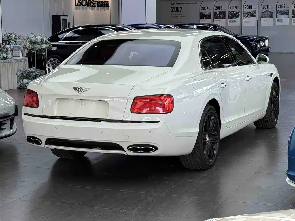 Bentley Flying Spur 2017 4.0T V8 Standard