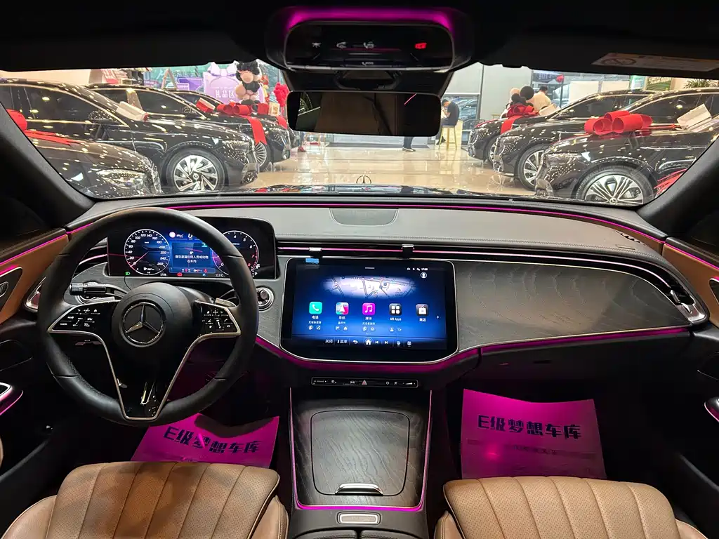 Mercedes-Benz E-Class — миниатюра 15