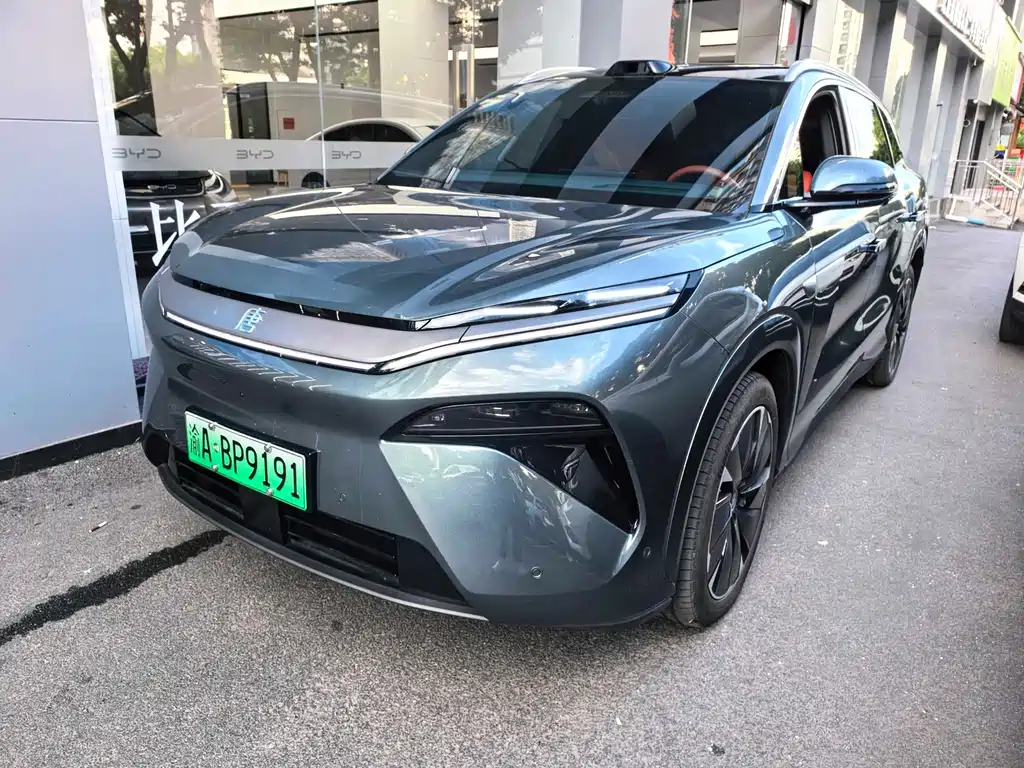 Byd 唐L 2025