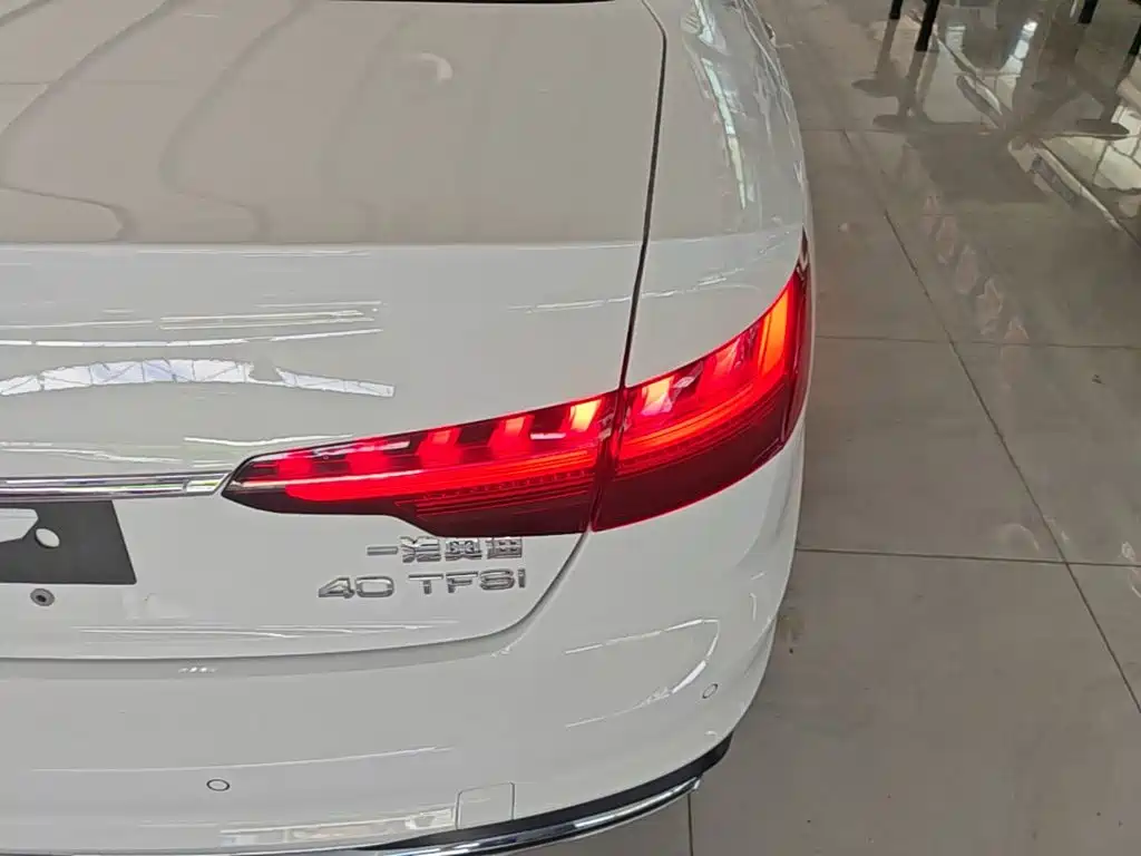 Audi A4L — миниатюра 8