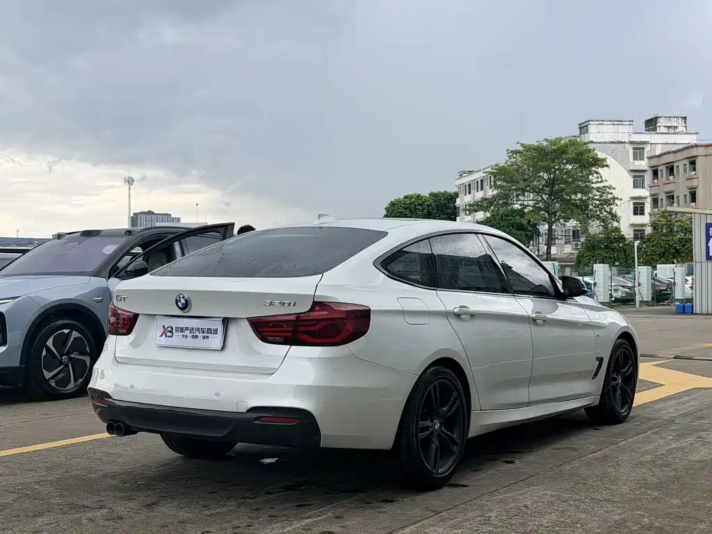 BMW 3 Series GT — миниатюра 7