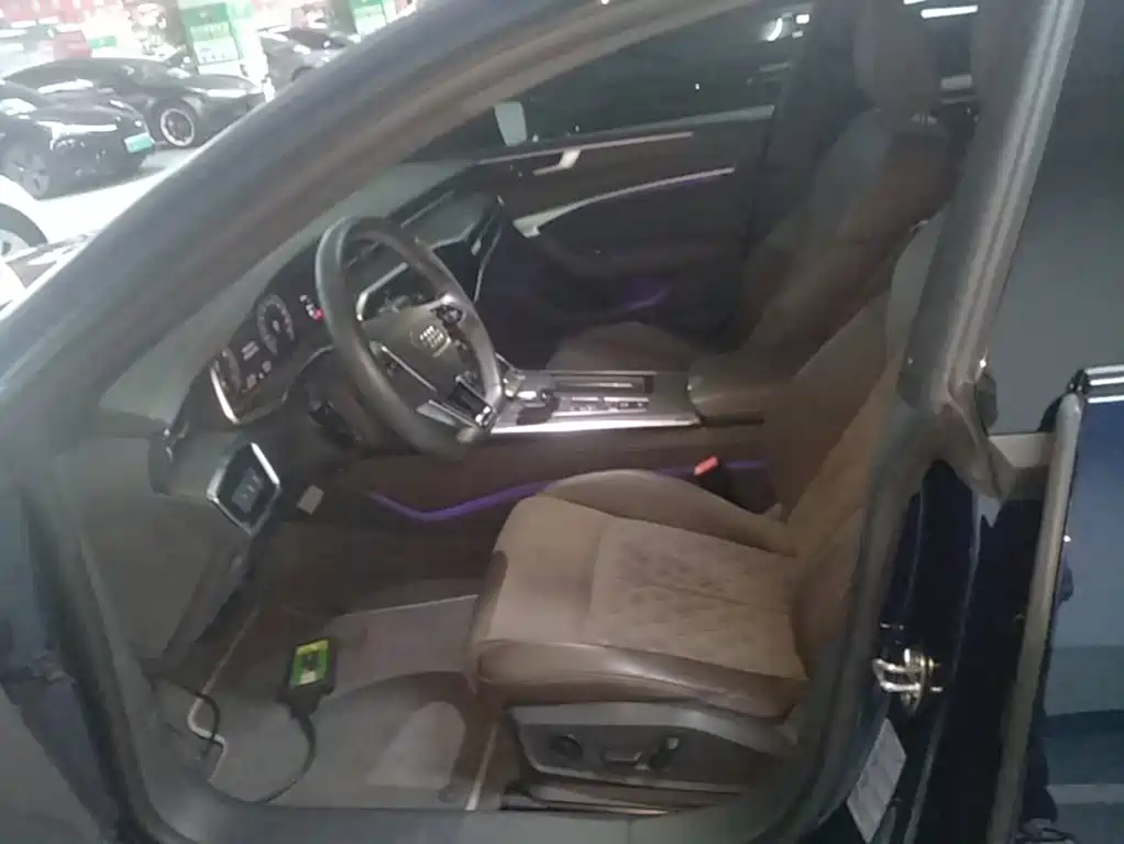 Audi A7L — миниатюра 15