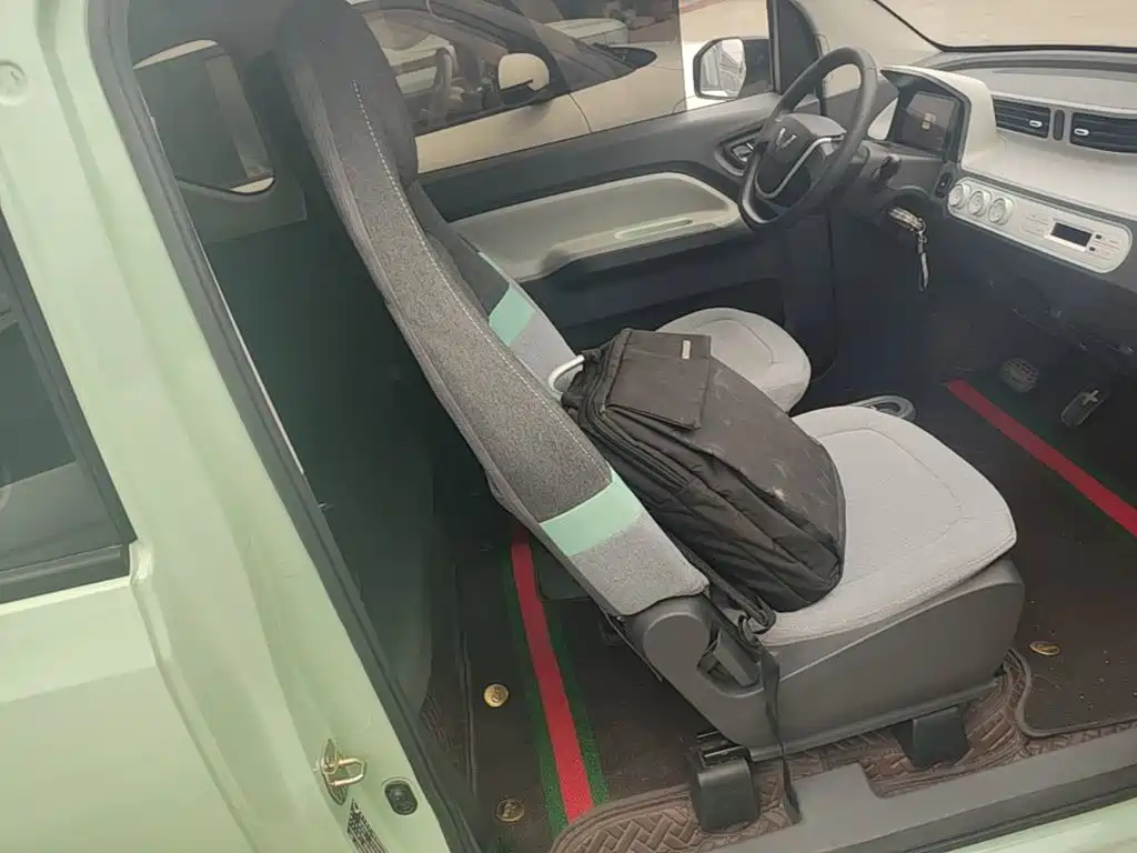 Wuling MINIEV — миниатюра 25